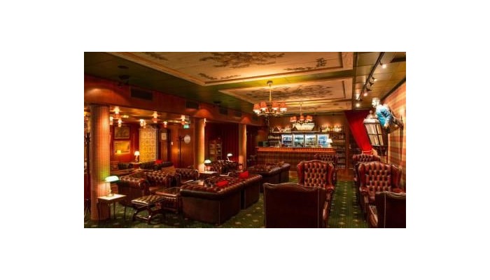 Collector's Victory Hotel poza 5